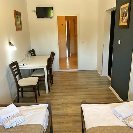 16 Lakes Guesthouse Грабовац Екстериор снимка