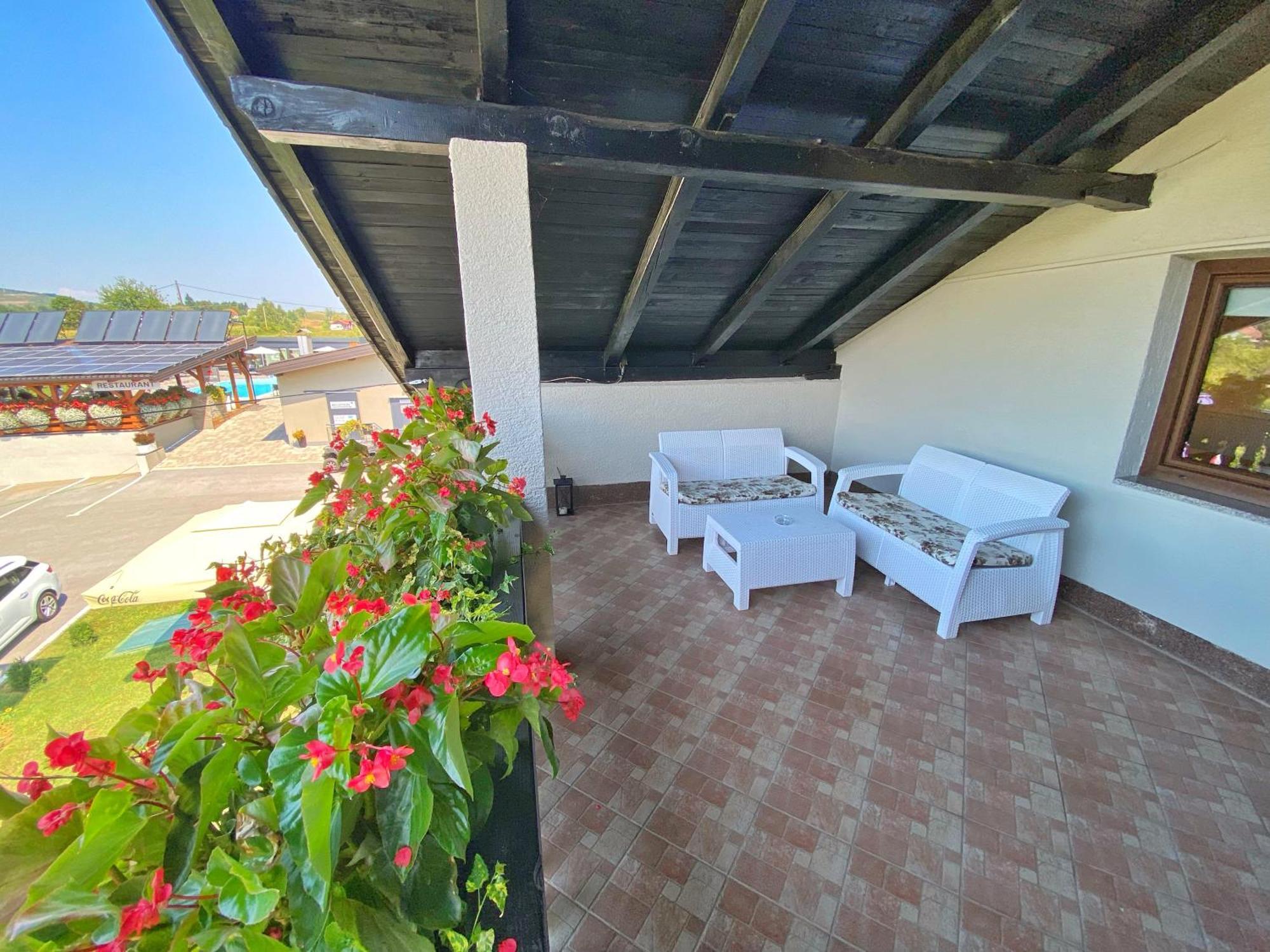 16 Lakes Guesthouse Грабовац Екстериор снимка