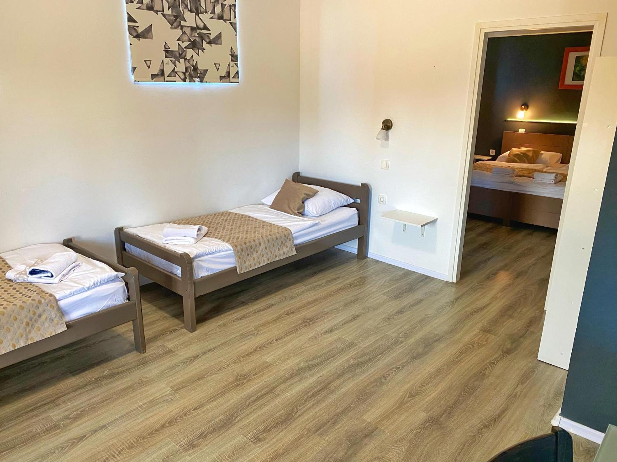16 Lakes Guesthouse Грабовац Екстериор снимка